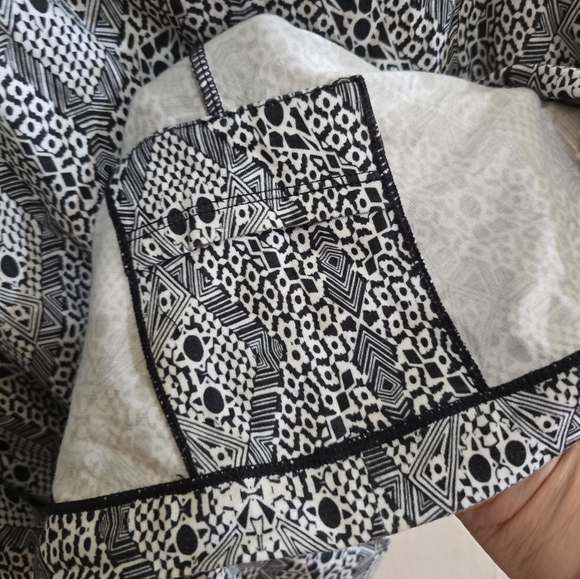 Prana Black and White Patterned Dress Large Nursing Friendly - Picture 8 of 8